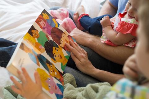 Waktu Khusus Bercerita: Senjata Rahasia Pemuridan Keluarga